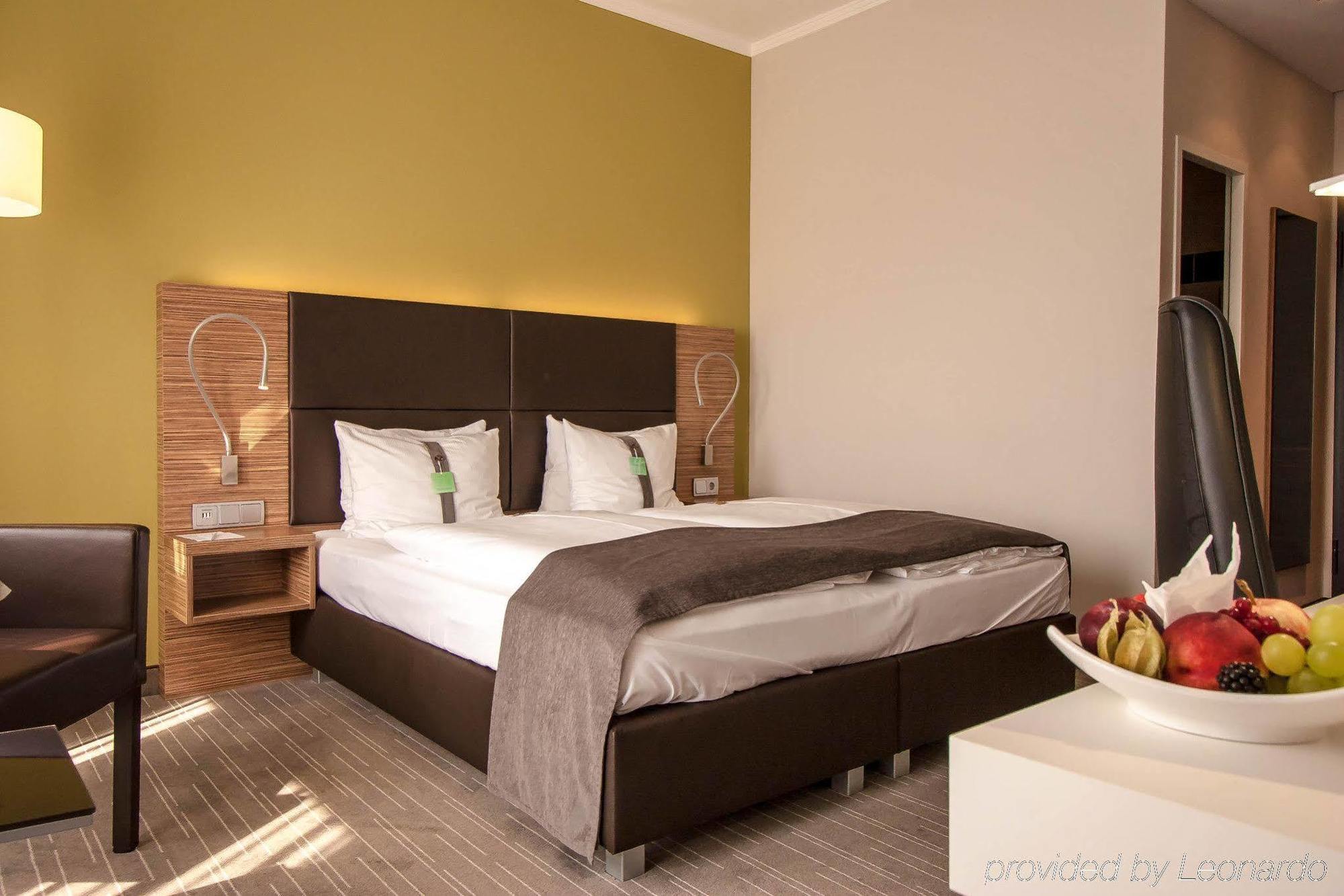 Willow Restaurant Hotel 4*